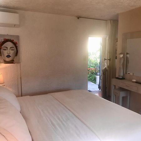 Bed and Breakfast Mas Giro Le Bar-sur-Loup Exterior foto