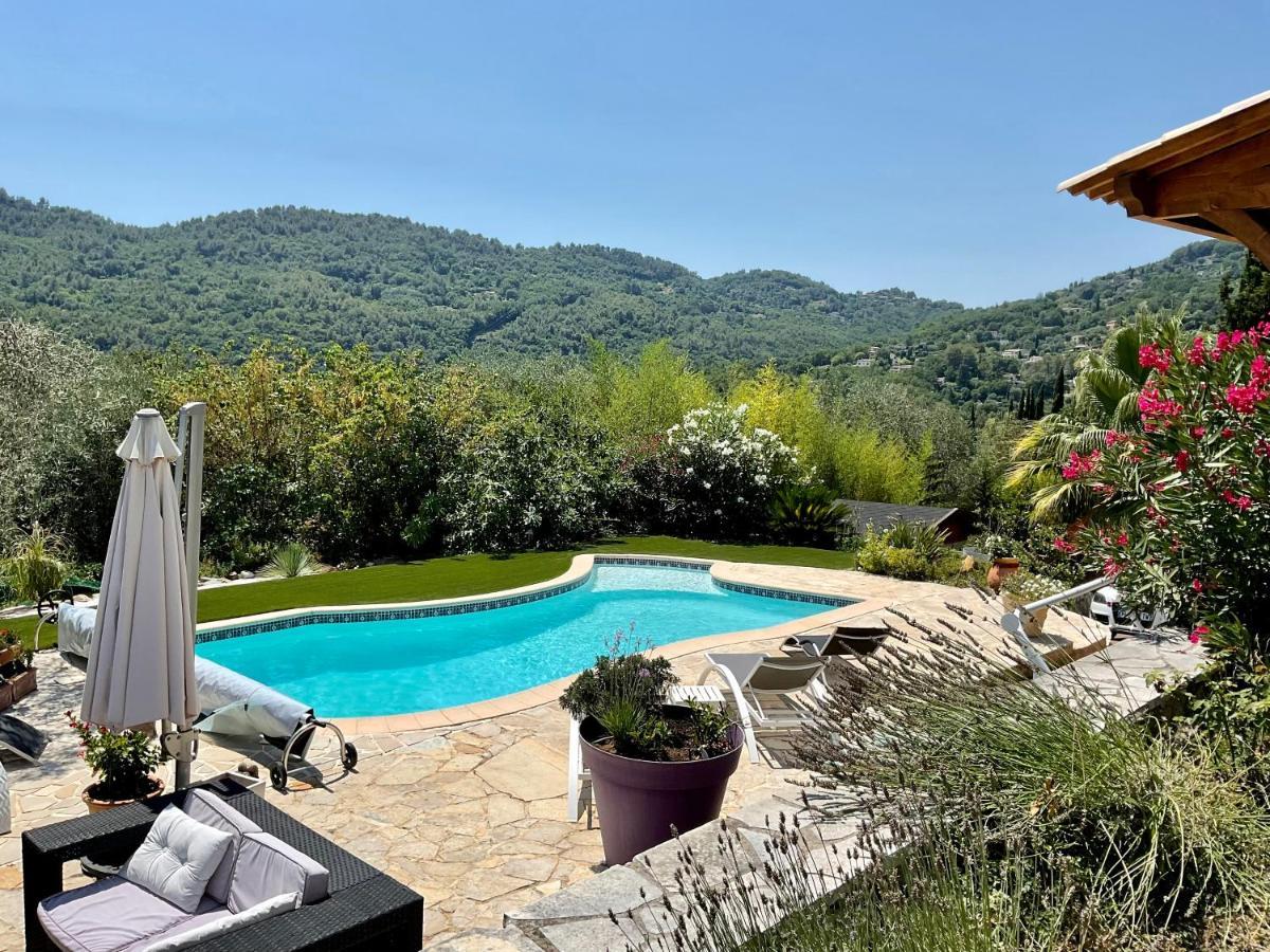 Bed and Breakfast Mas Giro Le Bar-sur-Loup Exterior foto