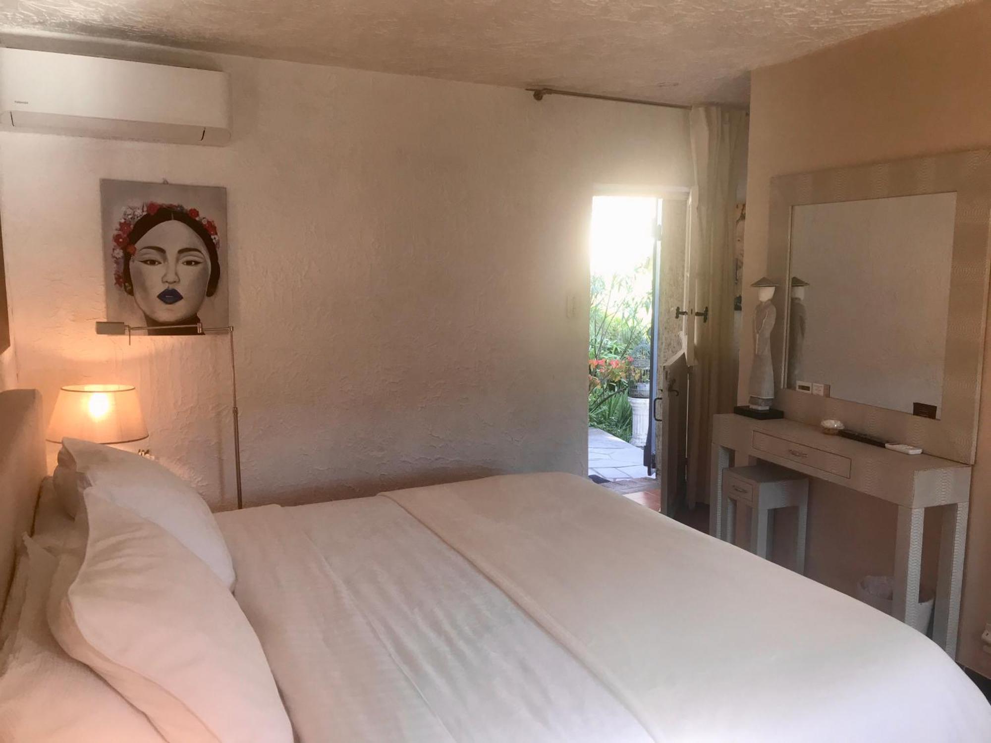 Bed and Breakfast Mas Giro Le Bar-sur-Loup Exterior foto